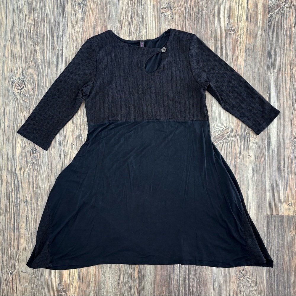 La Moda Clothing 3/4 Sleeve Keyhole Neckline Dress Womens S/M Black Mesh Detail